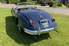 XK150-ROADSTER-38