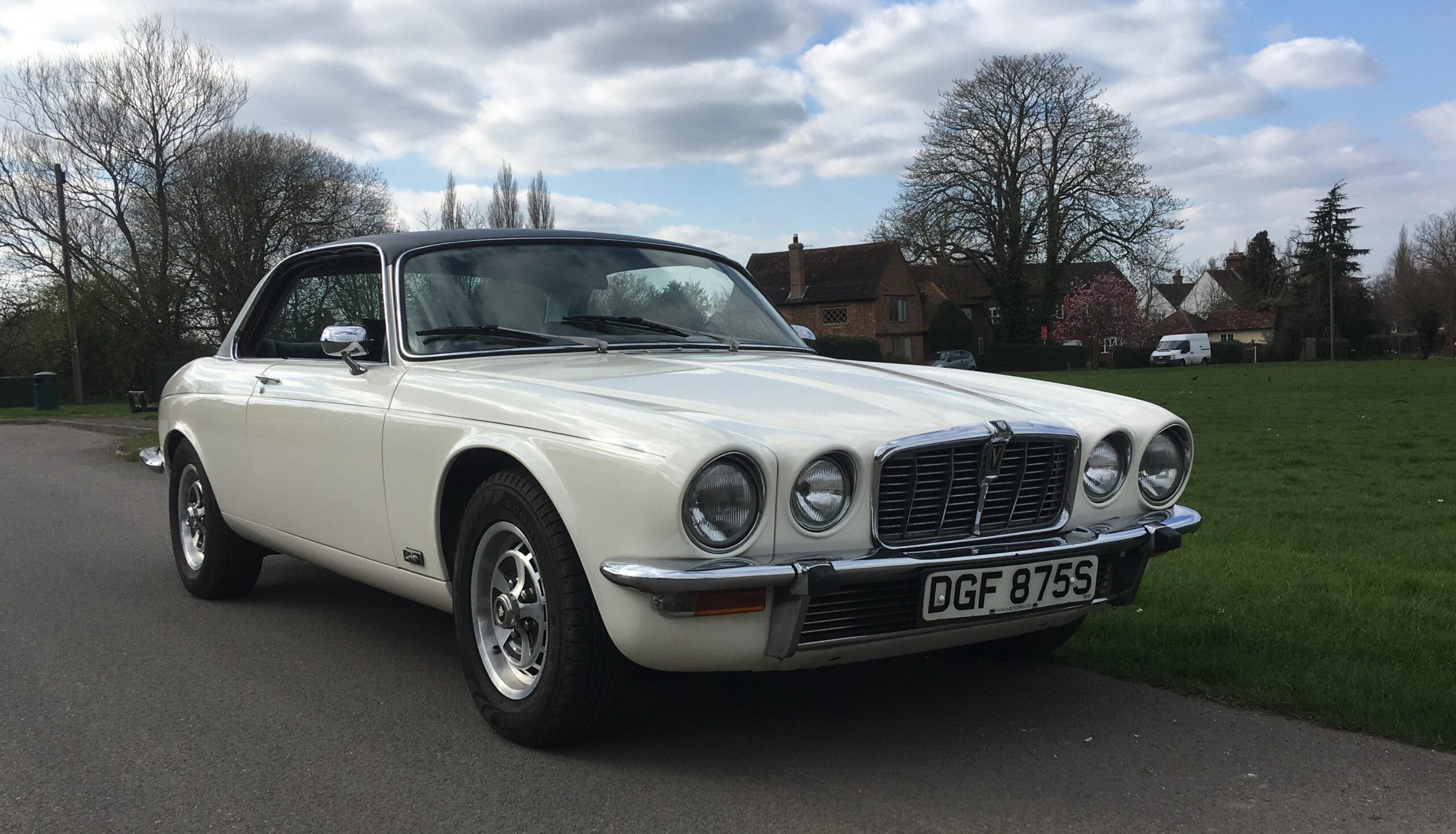 1975 Jaguar xj6 Coupe